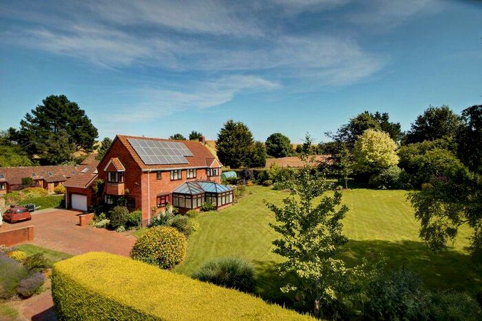 5 Bedroom Detached House For Sale In Kenton, Exeter, EX6