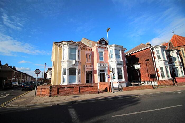 Studio To Rent In Waverley Road, Southsea, PO5