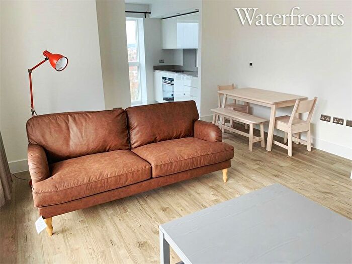 1 Bedroom Flat To Rent In Lyon Road, Harrow, HA1