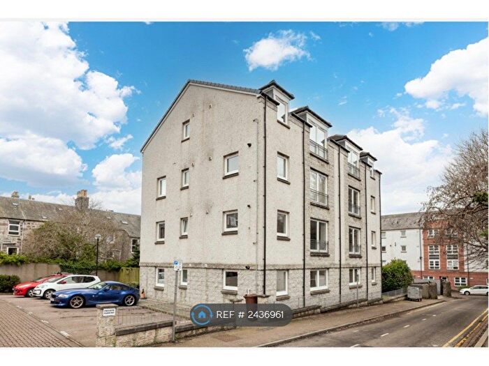 2 Bedroom Flat To Rent In Millbank Lane, Aberdeen, AB25