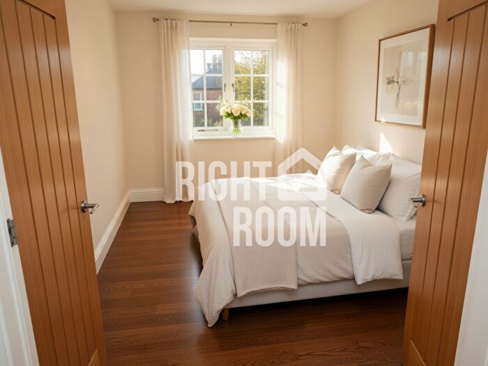 2 Bedroom Flat To Rent In Two Bedroom Flat, High Street, MK44