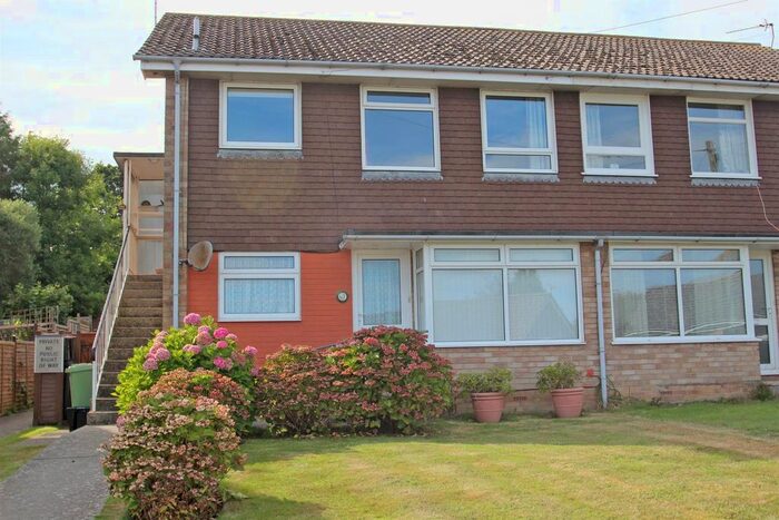 1 Bedroom Flat To Rent In Rectory Drive, Wootton Bridge, Ryde, PO33