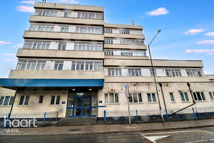 1 Bedroom Flat For Sale In Riverside Heights, Dock Road, Tilbury, RM18