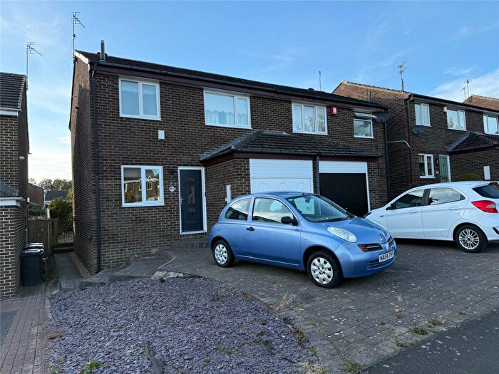 3 Bedroom Semi-Detached House For Sale In Featherstone Road, Newton Hall, Durham, DH1