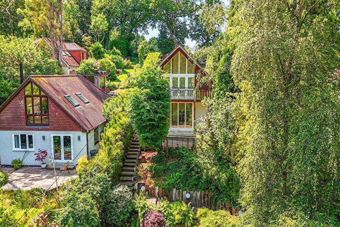 3 Bedroom Detached House To Rent In Marley Lane, Haslemere, GU27