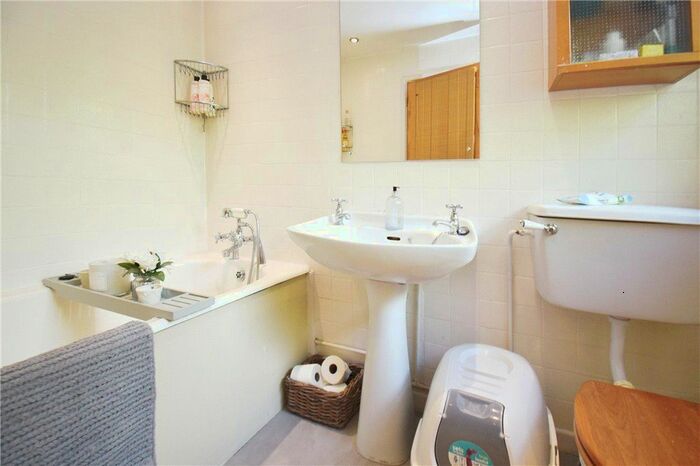 3 Bedroom Terraced House For Sale In Greatbridge Road, Romsey, Hampshire, SO51