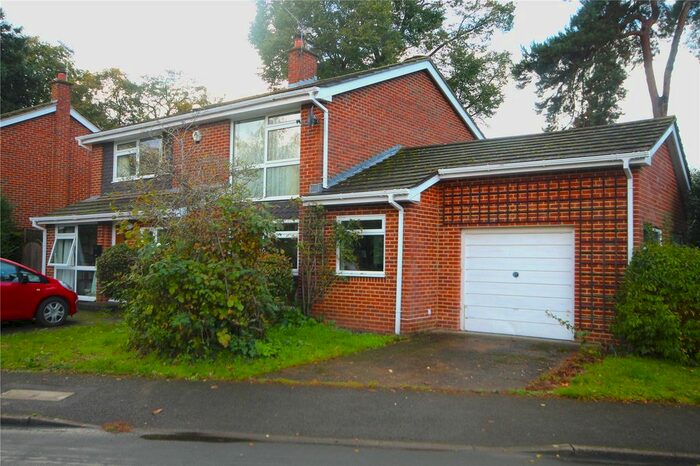 4 Bedroom Detached House To Rent In Netherby Park, Weybridge, Surrey, KT13