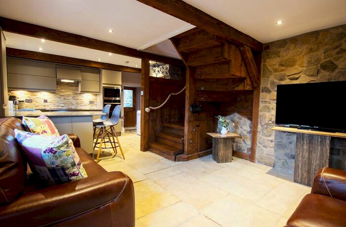 2 Bedroom Semi-Detached House For Sale In Lowerhill Barn, Tockholes, BB3