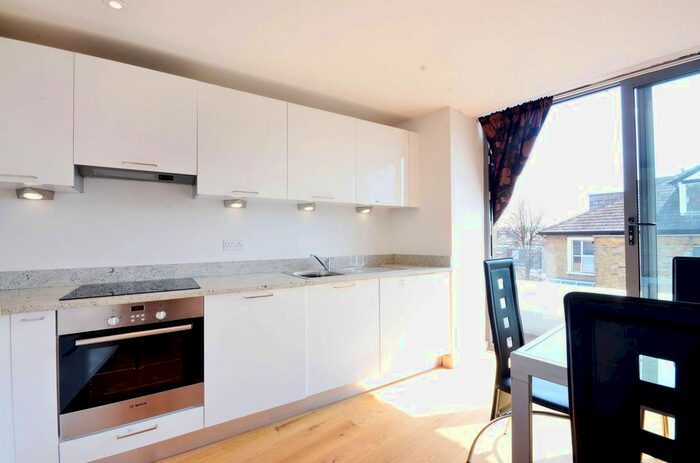 1 Bedroom Flat To Rent In Westwick Gardens, Hammersmith, London, W14