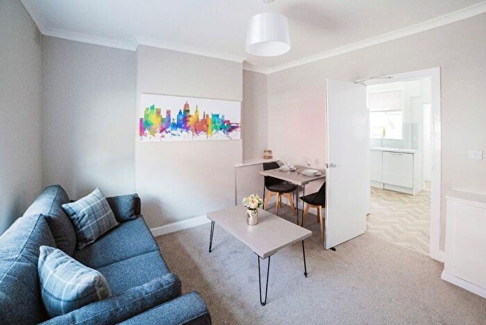 2 Bedroom House To Rent In Liddington Street, Nottingham, NG7