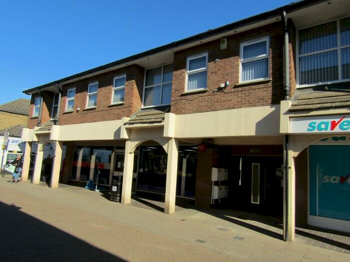 2 Bedroom Flat To Rent In High Causeway, Whittlesey, PE7