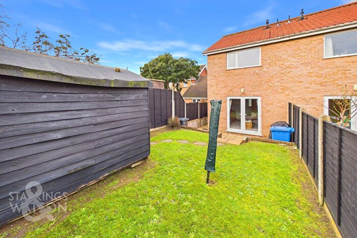 2 Bedroom Semi Detached House For Sale In Dukes Road, Bungay, NR35