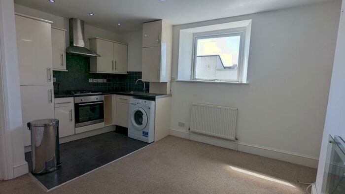 1 Bedroom Apartment To Rent In Ambra Vale East, Hotwells, Bristol, BS8