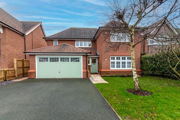 4 Bedroom Detached House For Sale In Oakland Way, Penymynydd, CH4