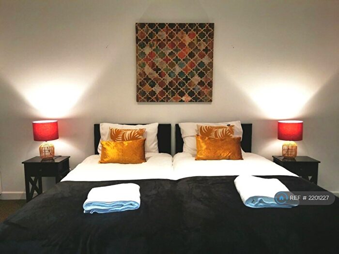 2 Bedroom Flat To Rent In Newsham Drive, Liverpool, L6