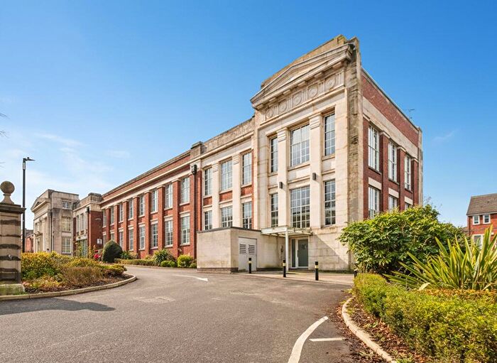 2 Bedroom Apartment For Sale In Forman House, Hucknall Road, Nottingham, NG5