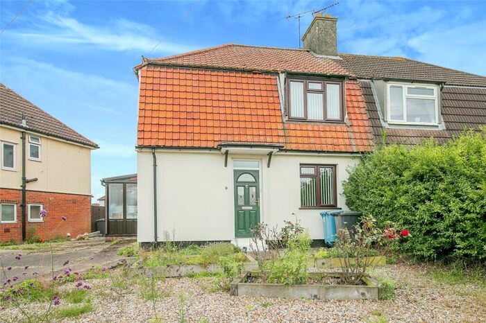 3 Bedroom Semi-Detached House For Sale In Cotman Road, Ipswich, Suffolk, IP3