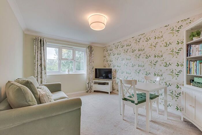 1 Bedroom Flat For Sale In Parish Gate Drive, Sidcup, DA15