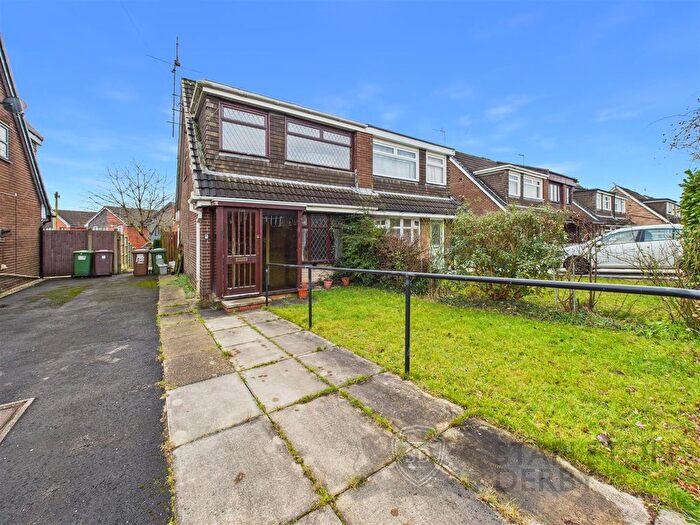 3 Bedroom Semi Detached House For Sale In Victoria Road, Ashton-In-Makerfield, Wigan, WN4