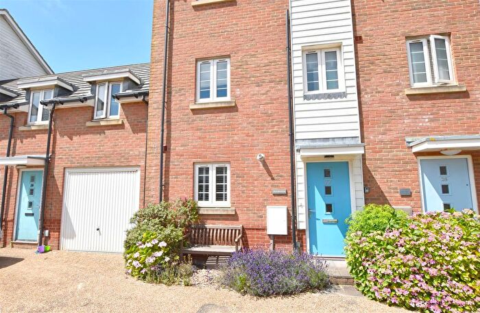 2 Bedroom Maisonette For Sale In Marsh Way, Camber, Rye, TN31