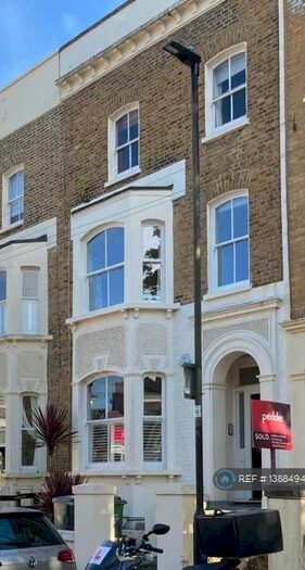 2 Bedroom Flat To Rent In Camden Hill Rd, London, SE19