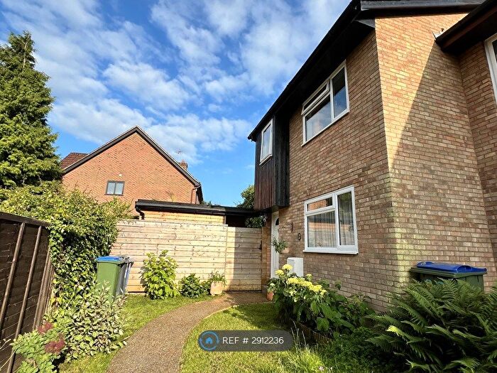 3 Bedroom End Of Terrace House To Rent In Kennedy Gardens, Sevenoaks, TN13