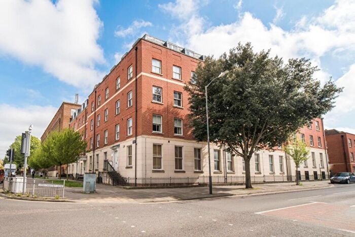 2 Bedroom Flat For Sale In Copperfield Court, New Dover Road, Canterbury, CT1