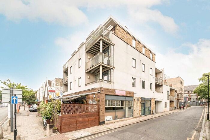 2 Bedroom Flat To Rent In Fenwick Place, Clapham, SW9