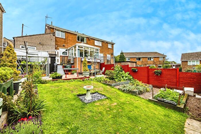 3 Bedroom Semi-Detached House For Sale In Meadow Lane, Huddersfield, HD7