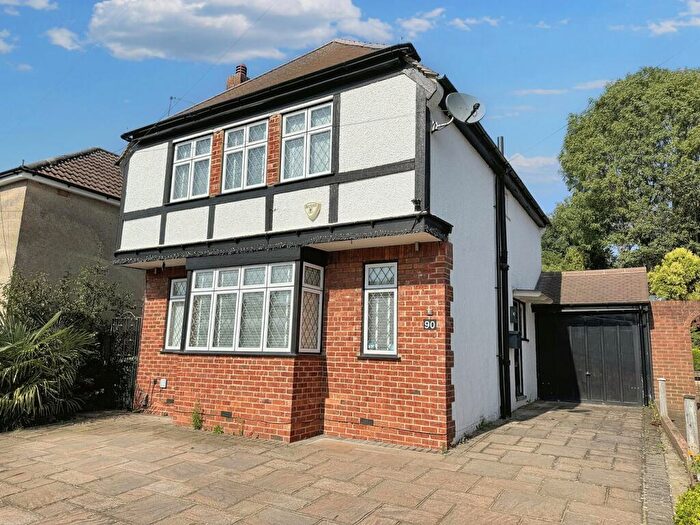 3 Bedroom Detached House For Sale In Oakdene Road, Orpington, BR5