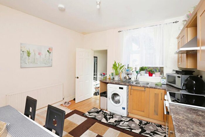 3 Bedroom End Of Terrace House For Sale In Charlotte Road, Sheffield, South Yorkshire, S2