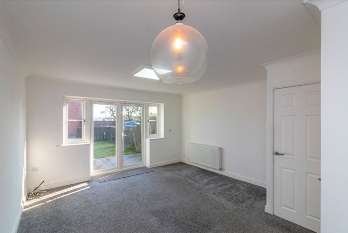 4 Bedroom Town House To Rent In Old Crown Gardens, Great Houghton, Barnsley, S72