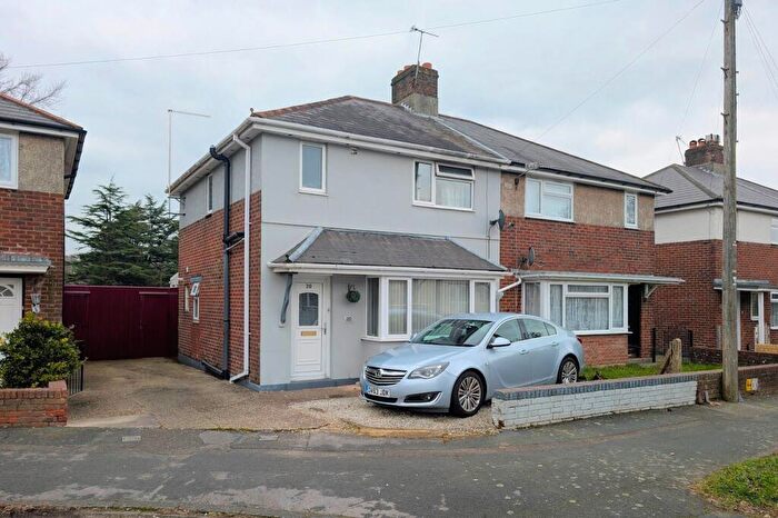 3 Bedroom Semi-Detached House For Sale In South Kinson Drive, Bournemouth, BH11