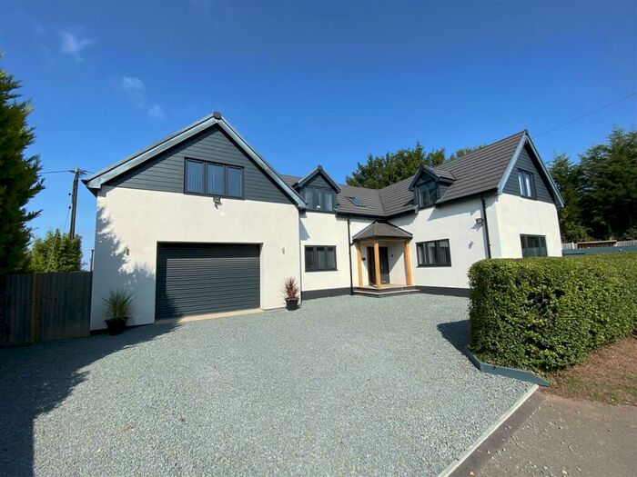 5 Bedroom Detached House For Sale In Lyde, Hereford, HR1