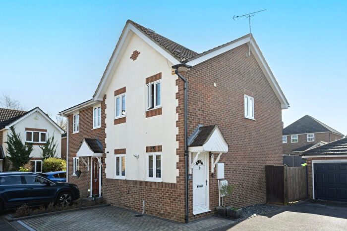 3 Bedroom Semi-detached House For Sale In Nottingham Way, Langdon Hills, SS16