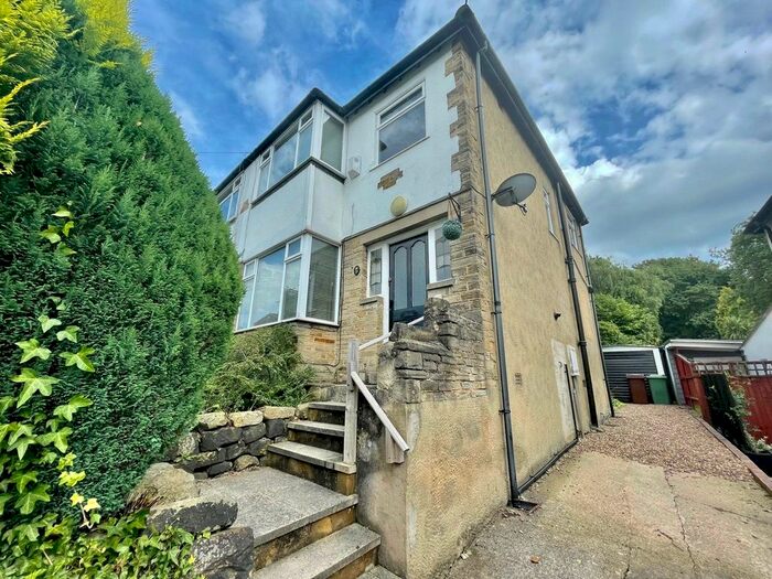 3 Bedroom Semi-Detached House To Rent In Tinshill Lane, Leeds, West Yorkshire, Uk, LS16