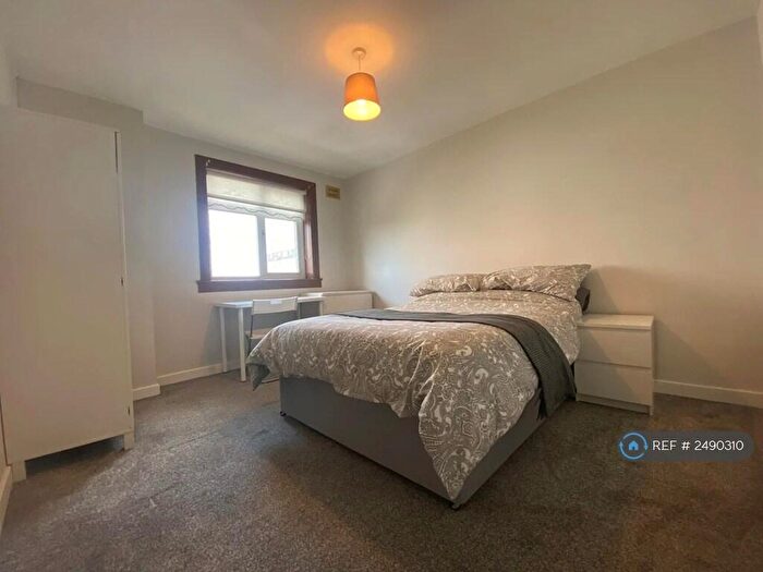 4 Bedroom Maisonette To Rent In Hmo Wester Common Road, Glasgow, G22