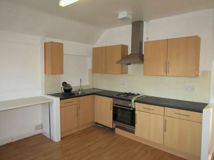 2 Bedroom Flat To Rent In Queslett Road, Great Barr, Birmingham, B43