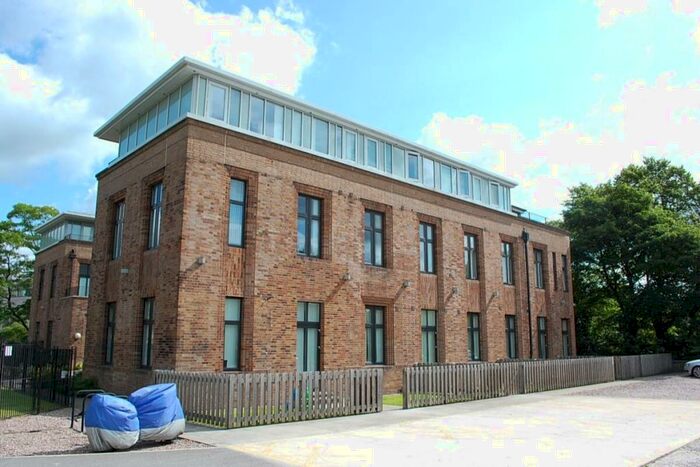 2 Bedroom Flat To Rent In Park Parade, Ashton-Under-Lyne, OL6