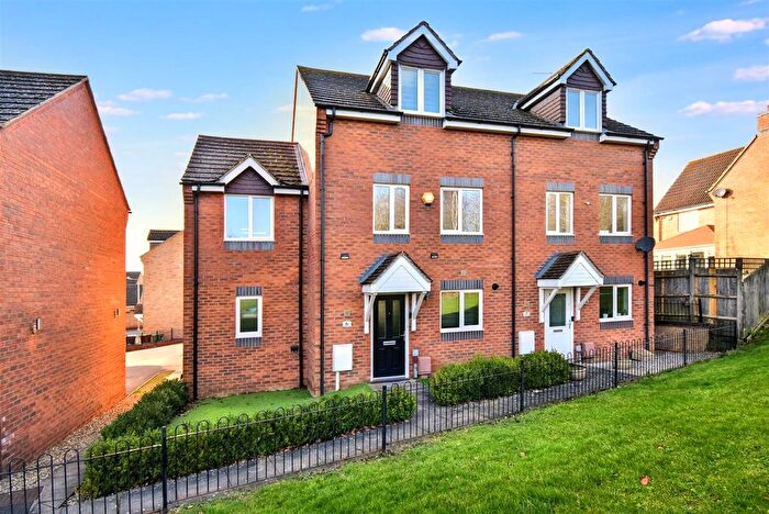 4 Bedroom Semi-Detached House For Sale In Ludlow Walk, Corby, NN18