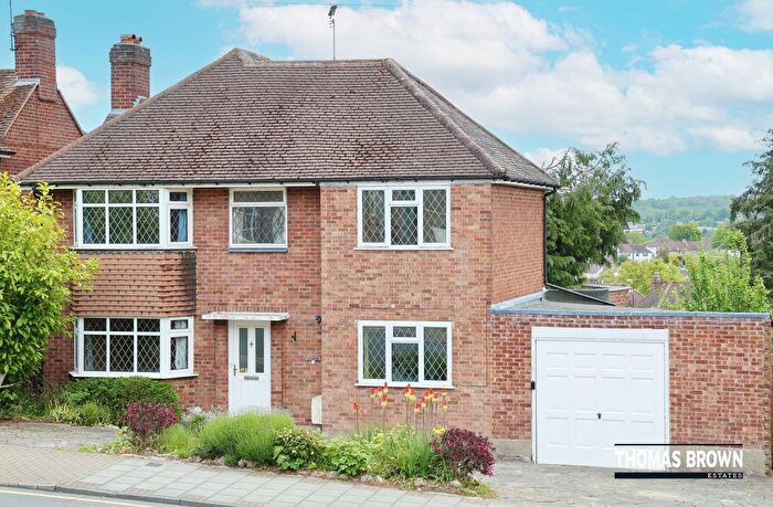 4 Bedroom Detached House For Sale In Newstead Avenue, Orpington, BR6