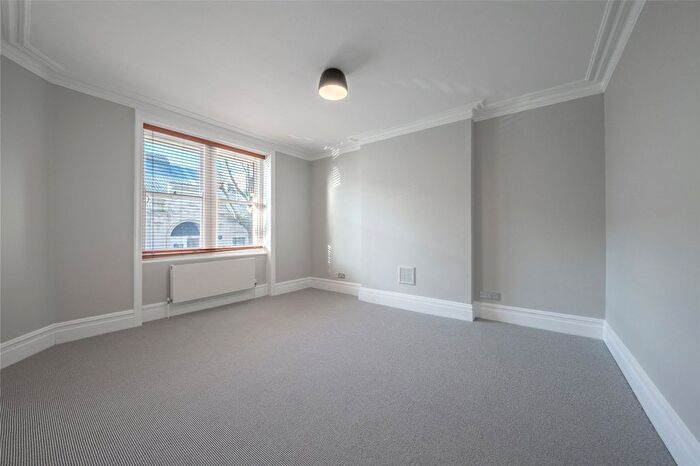 1 Bedroom Flat For Sale In Delaware Mansions, Delaware Road, London, W9