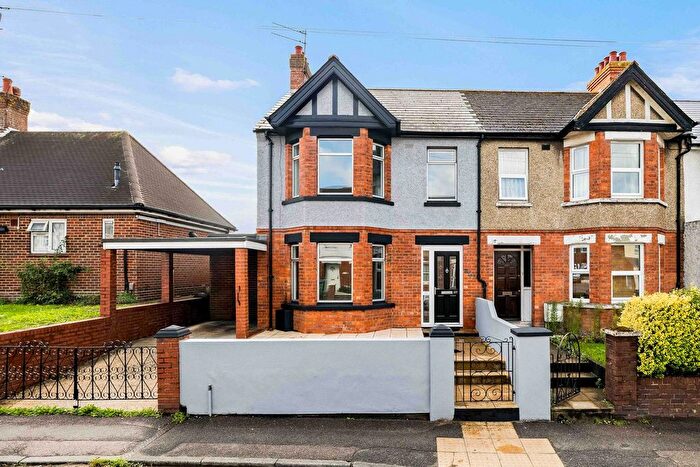 4 Bedroom Semi-detached House To Rent In Cheriton High Street, Folkestone, CT19