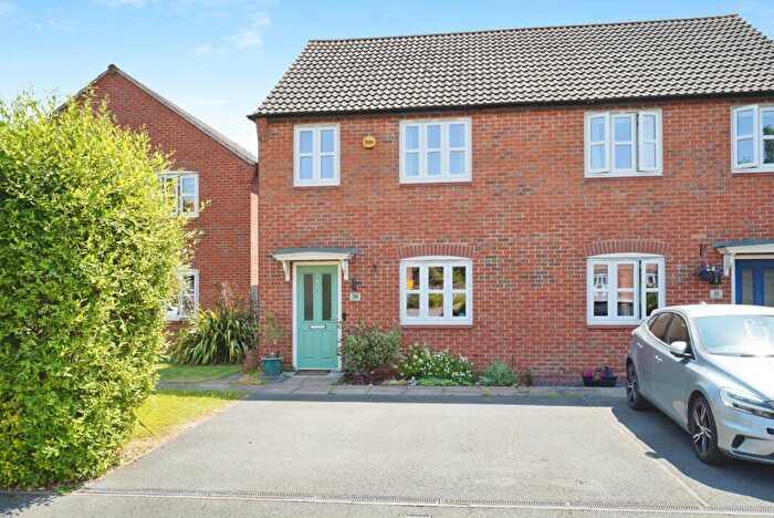 3 Bedroom Semi-Detached House For Sale In Bridgewater Road, Burton-on-Trent, Staffordshire, DE14