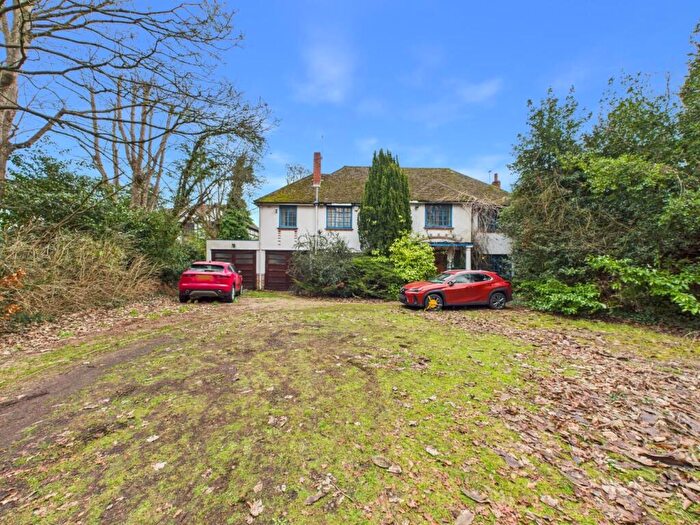 6 Bedroom Detached House For Sale In Orpington Road, Chislehurst, BR7