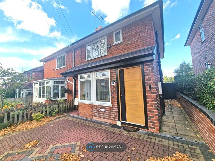3 Bedroom Semi-Detached House To Rent In Avebury Road, Birmingham, B30