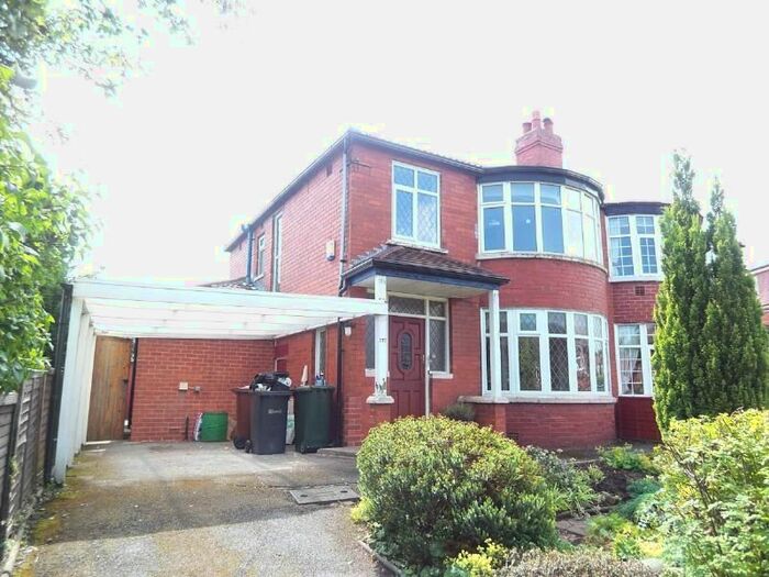 3 Bedroom Semi-Detached House To Rent In West Park Drive West, Roundhay, Leeds LS8