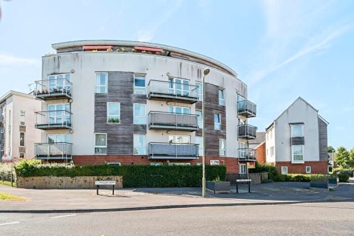 1 Bedroom Flat For Sale In Mallory Road, Basingstoke, Hampshire, RG24
