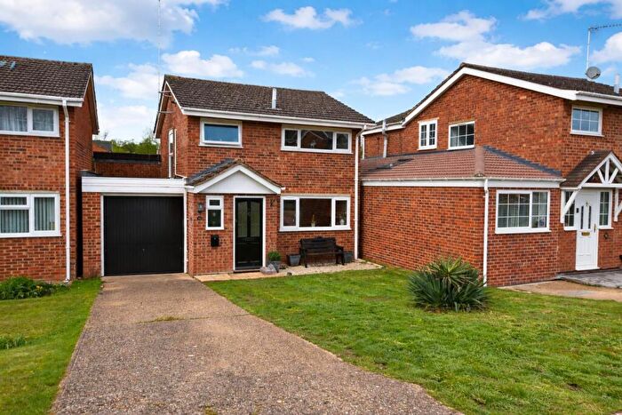 3 Bedroom Detached House For Sale In The Stile, Heath And Reach, Leighton Buzzard, LU7