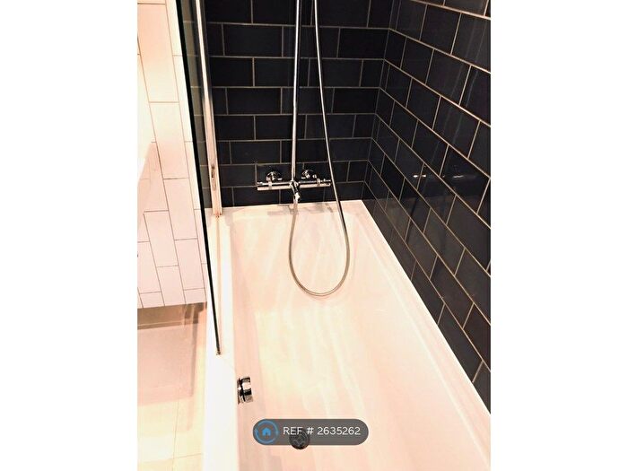 1 Bedroom Flat To Rent In Flagship House, London, E16